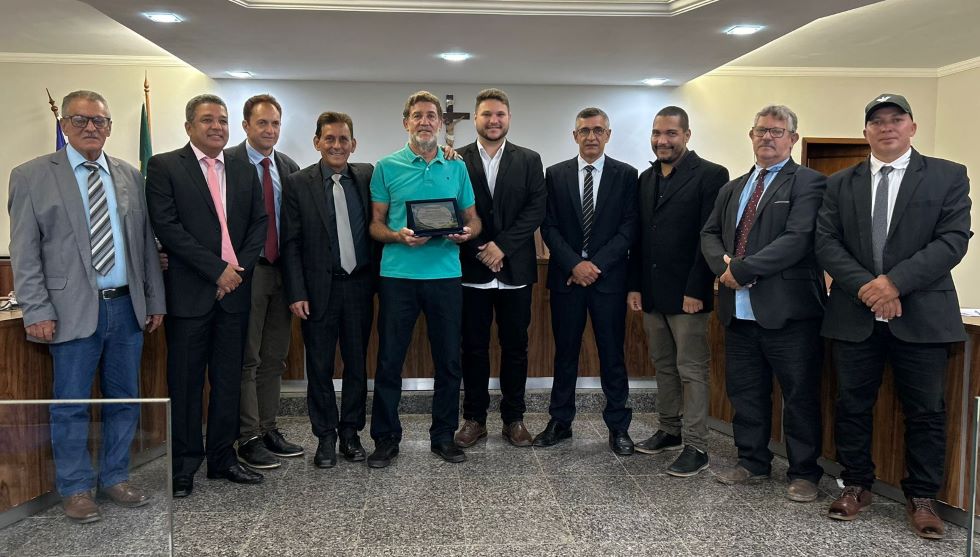 Moção de Aplausos e Elogios nº 001/2026